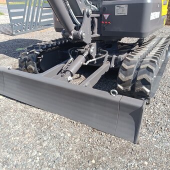 Minibagr G18SE PRO CAB, Kubota motor, roztahovací pásy - 7
