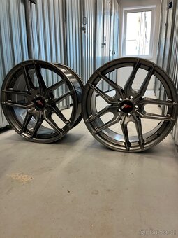 Japan Racing JR25 R18 5x100 Hyper Black - 7