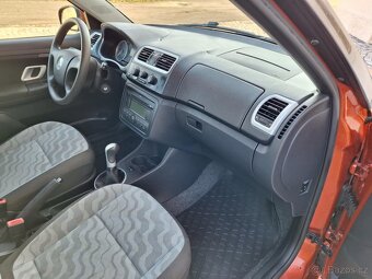 prodám Škodu Fabii 2 1.2 HTP 44kw r.v.2007 - 7
