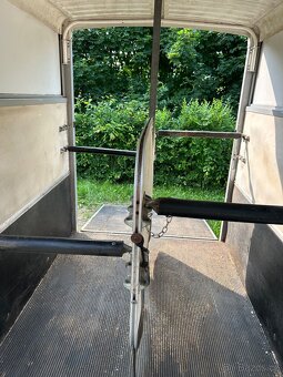 Přepravník na 2 koně Ifor Williams HB 511 - 7