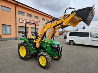 Malotraktor John Deere 3036E s čelním nakladačem - 7