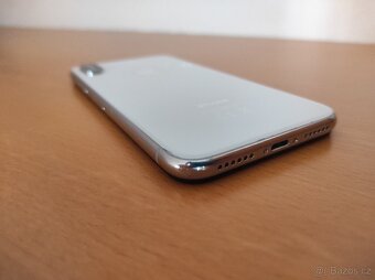 iPhone X 64 Gb (na díly nebo odblok) - 7