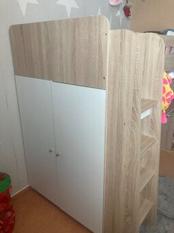 Dětská patrová postel se stolem a skříní - 7