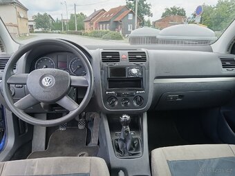 VW Golf 5 LPG 1.6 - 7