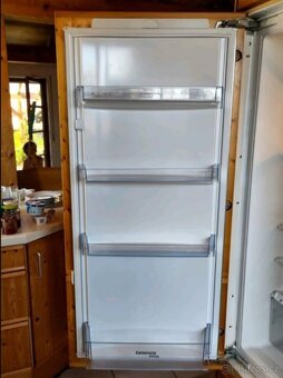 Smrková kuchyňská linka s vestavěnými spotřebiči,5561 - 7