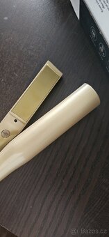 Žehlička na zvlnění vlasů - 7