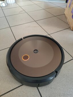 iRobot Roomba j9+ - 7