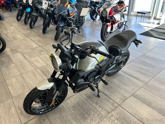 Zontes GK 125 Scrambler 2025 Drátěný kola - 7