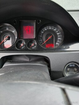 VW Passat 2.0 tdi - 7