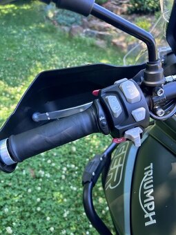 Triumph Tiger  800 XCx - 7