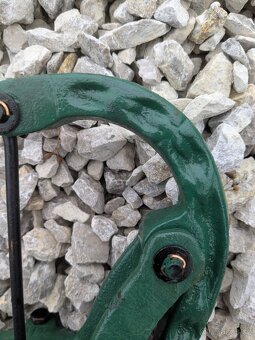 Dekorativní zdobená pumpa - 7