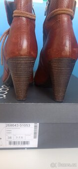 Kožené kotníkové boty Ecco, vel. 38 - 7