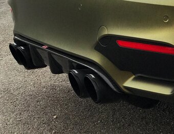 Zadný podnárazník Bmw M3/M4 F80/F82 FullCarbon - 7