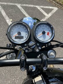Triumph thruxton 900 - 7