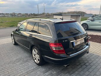 Mercedes C320 CDI - 7
