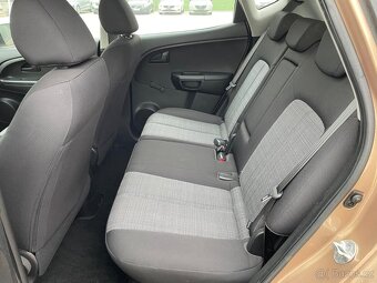 Kia Venga 1.4i 66kw, 2011, klima - 7