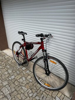 Author Stratos - 7