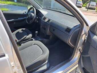 Škoda Fabia 1.2 Koupeno vČR 129TIS.KM,11/2005 Facelift - 7