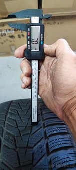 Zimní 235/55/19 Hankook winter SUV, 2123, vz 7.6mm-7.0mm. - 7