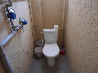 Dva byty - celé patro, K.Vary,  Škroupova ul.- lázeňská zóna - 7