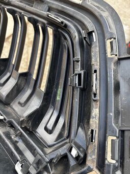 Kamiq přední maska chladiče - 7