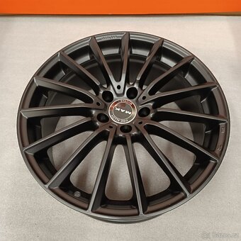 Dvourozměrné disky MAK 8Jx19'' ET38 + 9Jx19'' ET50 - 7