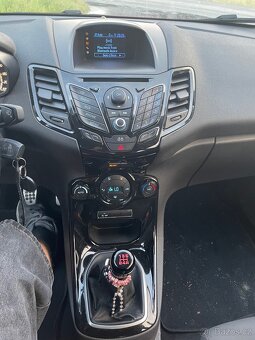Ford Fiesta sport - 7