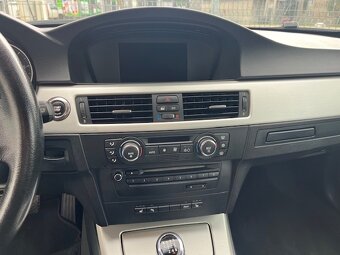 Prodám BMW 320i E93 cabrio - 7