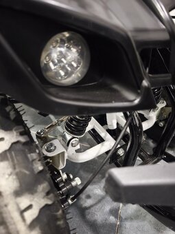 Dětská elektrická čtyřkolka + nabijecka - 7