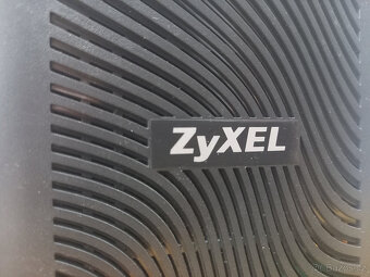 ADSL modem Zyxel (P-660HN-T3A) - výkonný Wi-Fi modem, nový - 7