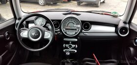 MINI COOPER ONE R56 1,4 i 70 kW 2010 - 7