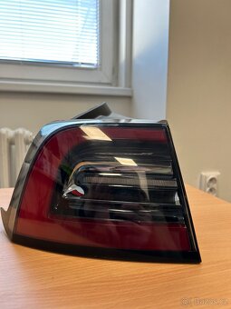 Kompletní set zadních světel Tesla model3 / Y - 7