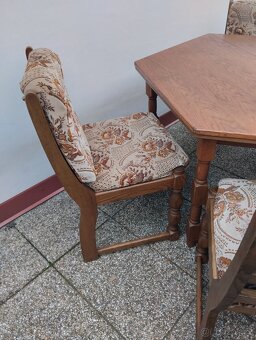 Jídelní set, rozkládací stůl a 5 židlí, nábytek z masívu - 7