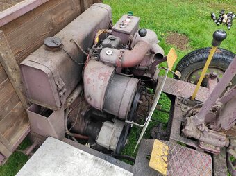Prodám dieselový traktor - dempr - 7
