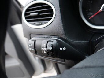 Ford Focus 1.6 i , 74 kW benzín, 2009 - 7