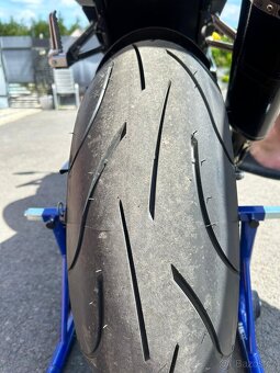 Kawasaki Ninja ZX 10 R - 7