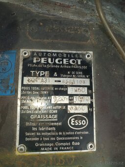 Prodám Peugeot 604 V6 2,7i - 7