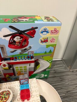 LEGO® DUPLO® 10970 Hasičská stanice a vrtulník - 7