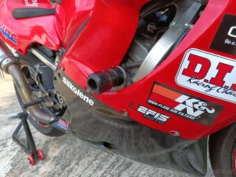 Okruhova Honda CBR 600 f4 - 7