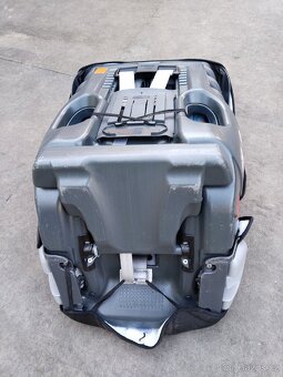 Autosedačka BRITAX 9 - 18 kg , 15 - 36 kg - 7