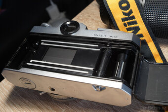 Kinofilmový fotoaparát Nikon Nikomat FT N + 2x objektiv - 7