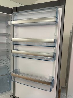 Lednice s mrazákem Aeg (221) - 7