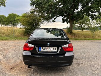 BMW 320I 2005 Automat Černá met. - 7