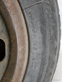 Zimní pneu 195/65  R15, 91T, 4 KUSY na discích -BRIDGESTONE - 7