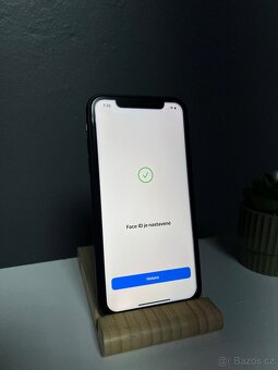 iPhone XR 64GB Pěkný stav - 7