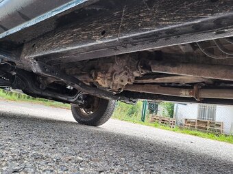 Toyota HILUX 2,5 88 kW - 7