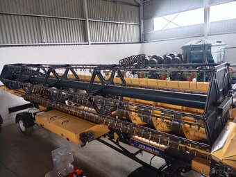 Kombajn New Holland CX 8.90 - 7