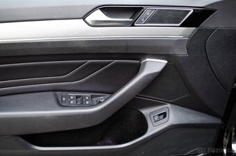 Volkswagen Passat Variant 2.0 TDI Elegance 4Motion DSG - 7