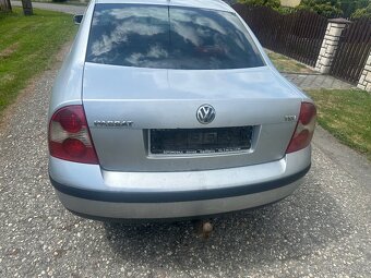 Prodám všechny Nd z passat B 5,5 1.9 96 kw rok výroby: 2003 - 7