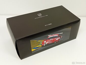 1:18 Spark Porsche 911 RSR Coca Cola Petit 2019 - 7